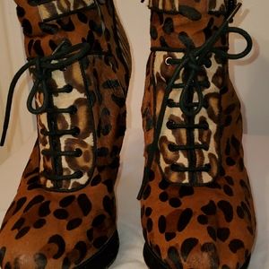 Women's booties shoes